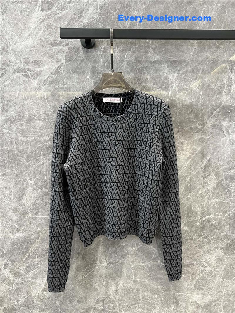 Va1e*ntin0 crew neck knitted sweater replica designer clothes