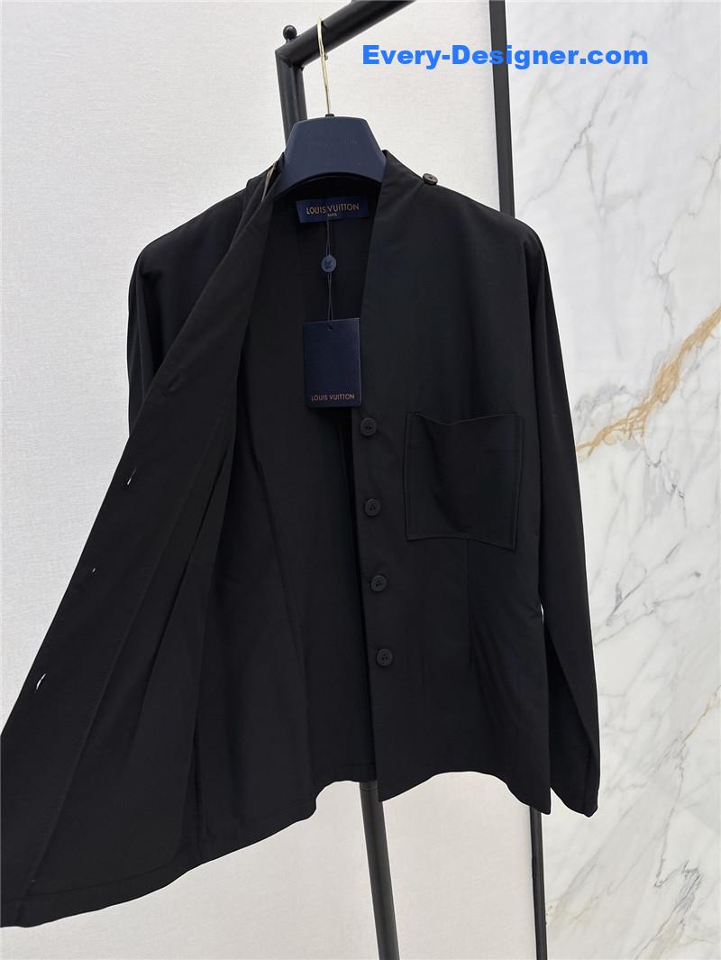 l0vis Vvtt0n lv palace style silk scarf shirt replica clothing sites