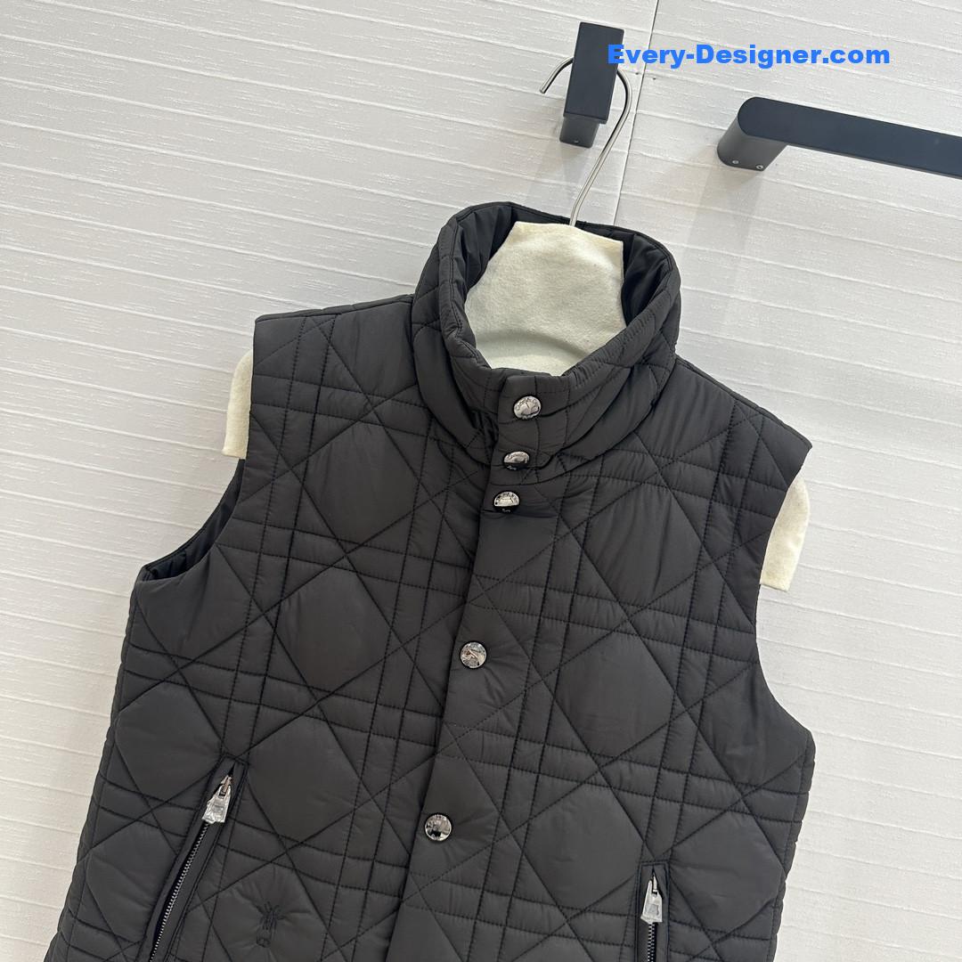D10r quilted vest jacket