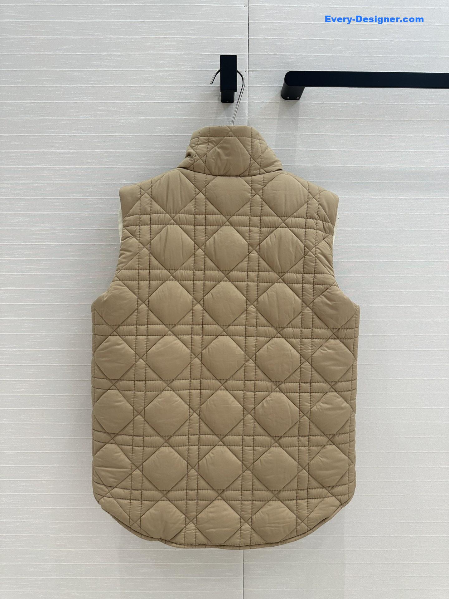 D10r quilted vest jacket