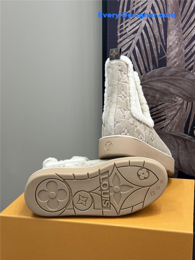 l0vis Vvtt0n aspen chelsea ankle boot