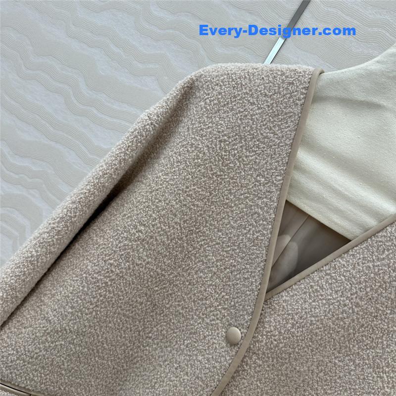 Pra*a wool coat