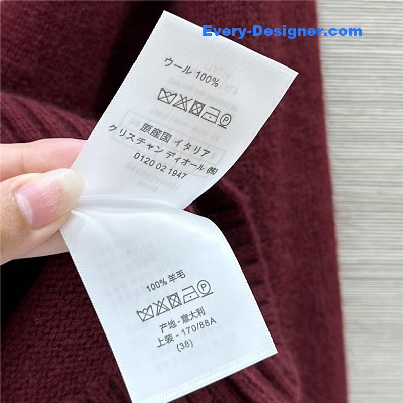 D10r embroidered wool sweater red