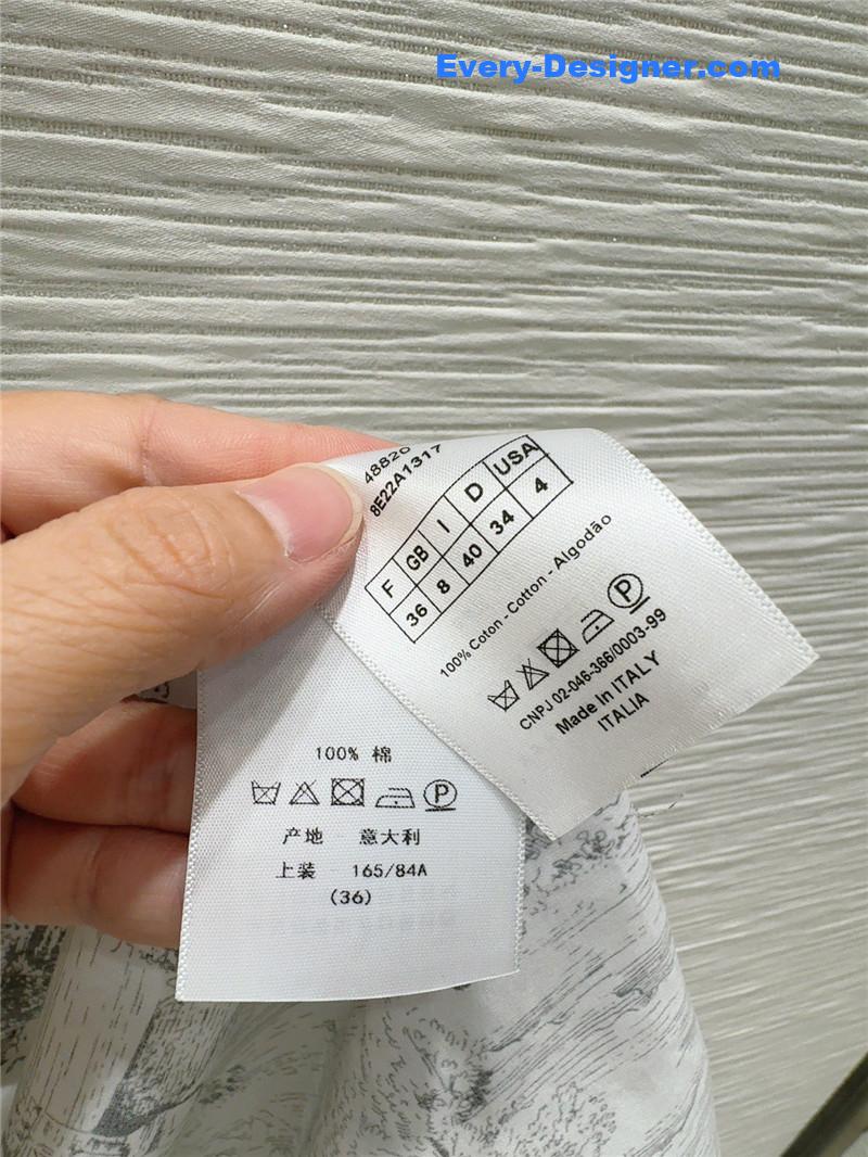 D10r vest dress
