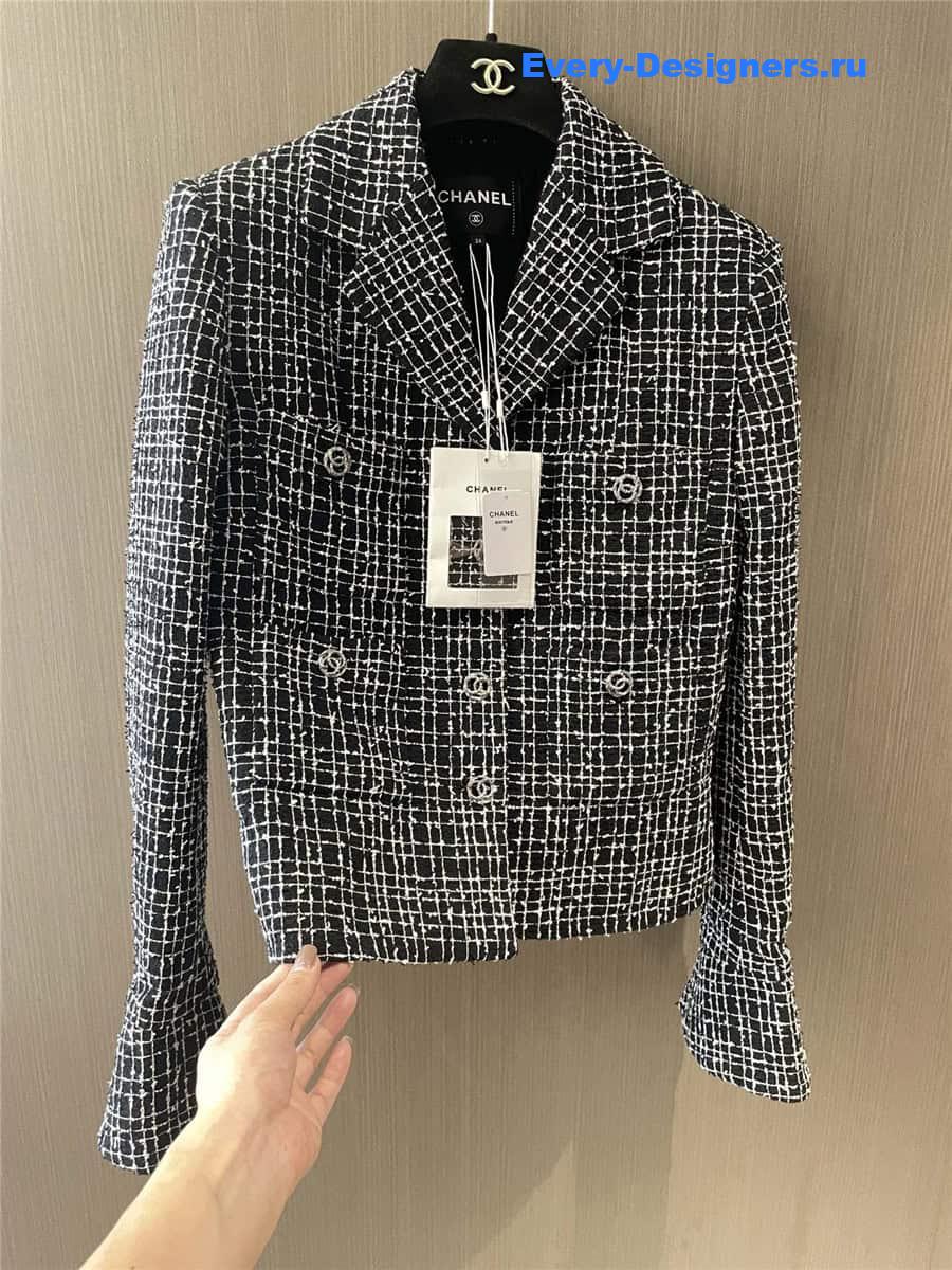 CC black and white check jacket