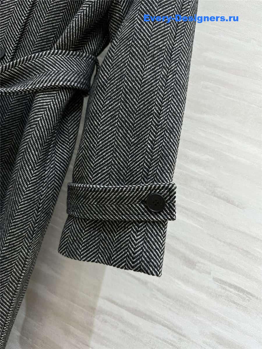 D10r long coat