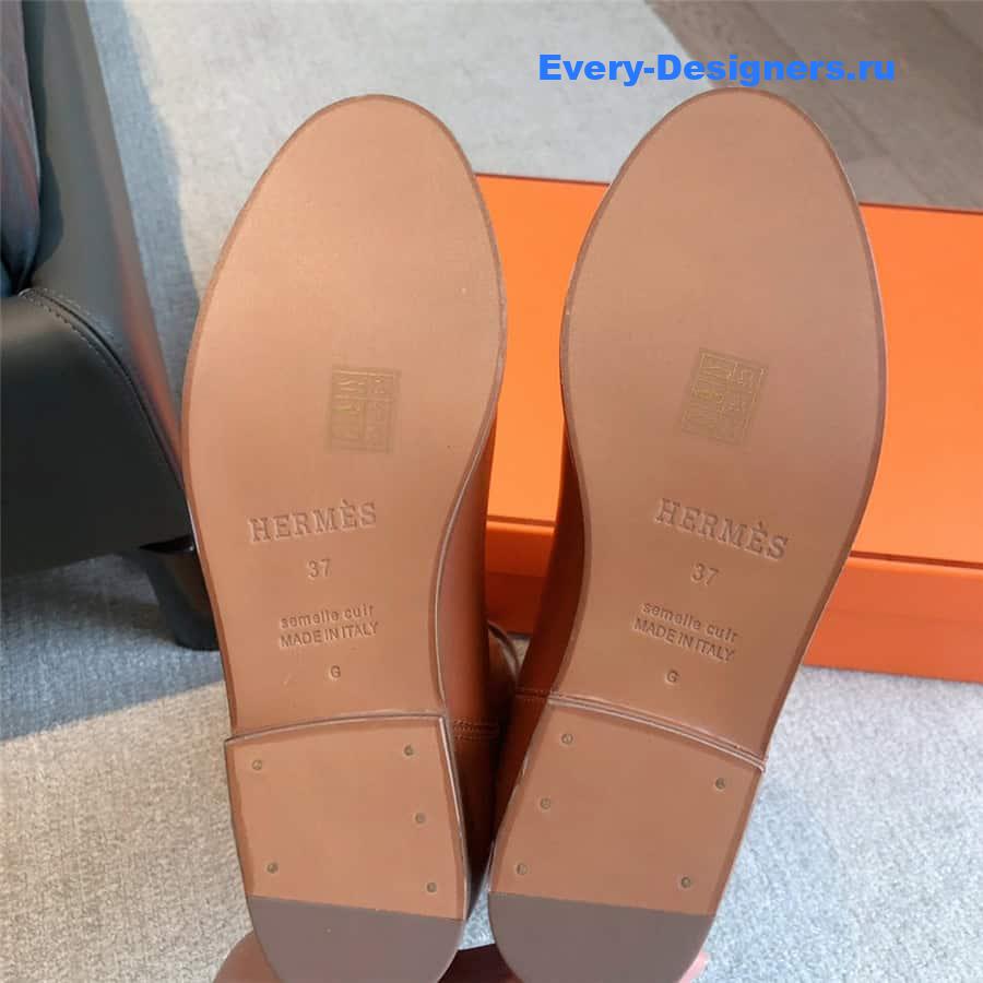 H**me5 jumping boots with silver hardware