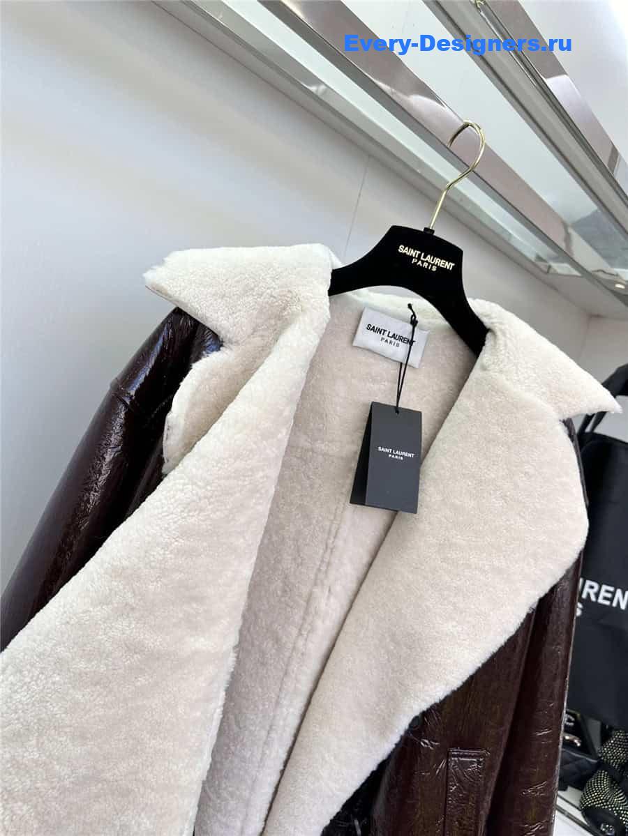Y51 fur coat