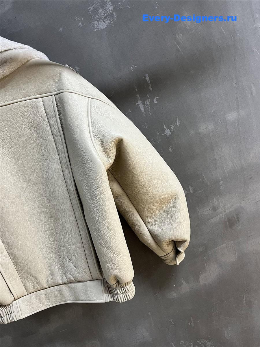 Y51 fur coat