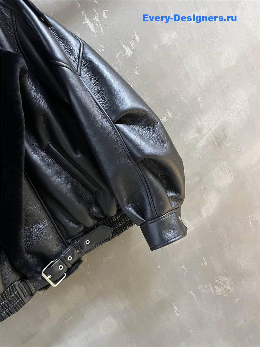 Y51 fur coat