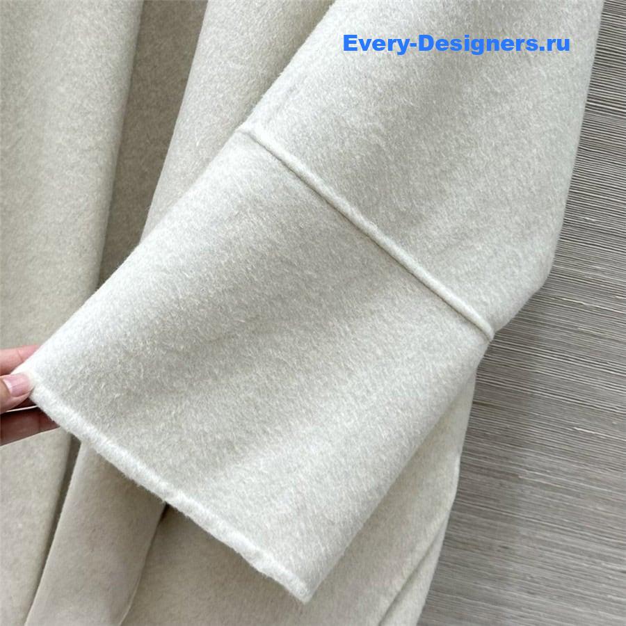 The R0w cape coat