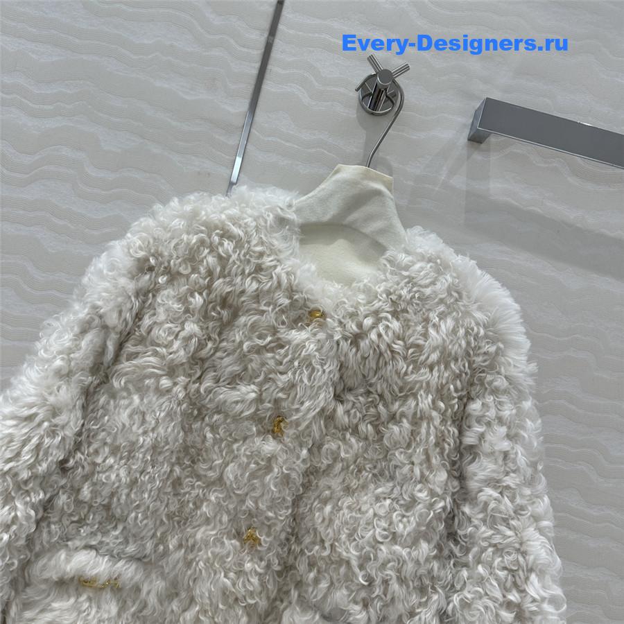 Ce1i*e fur coat