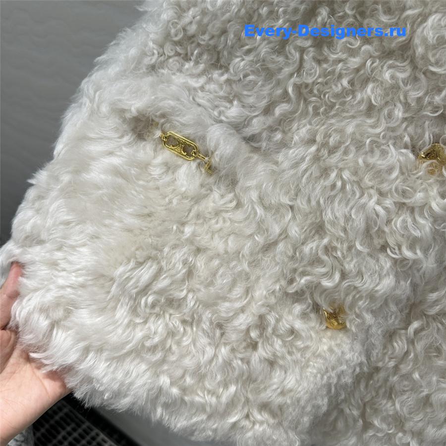 Ce1i*e fur coat