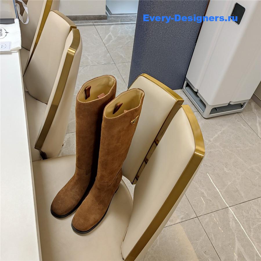 Pra*a women’s suede brown boots