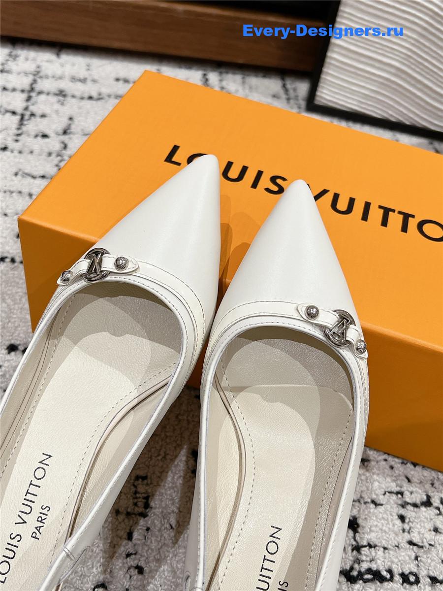 l0vis Vvtt0n lv pointed high heels