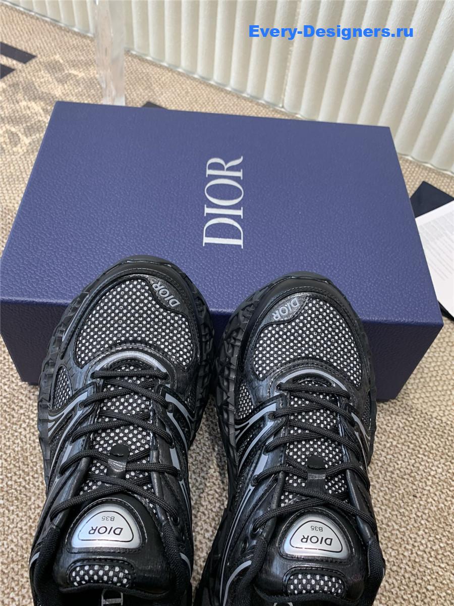 D10r black b35 sneakers for women