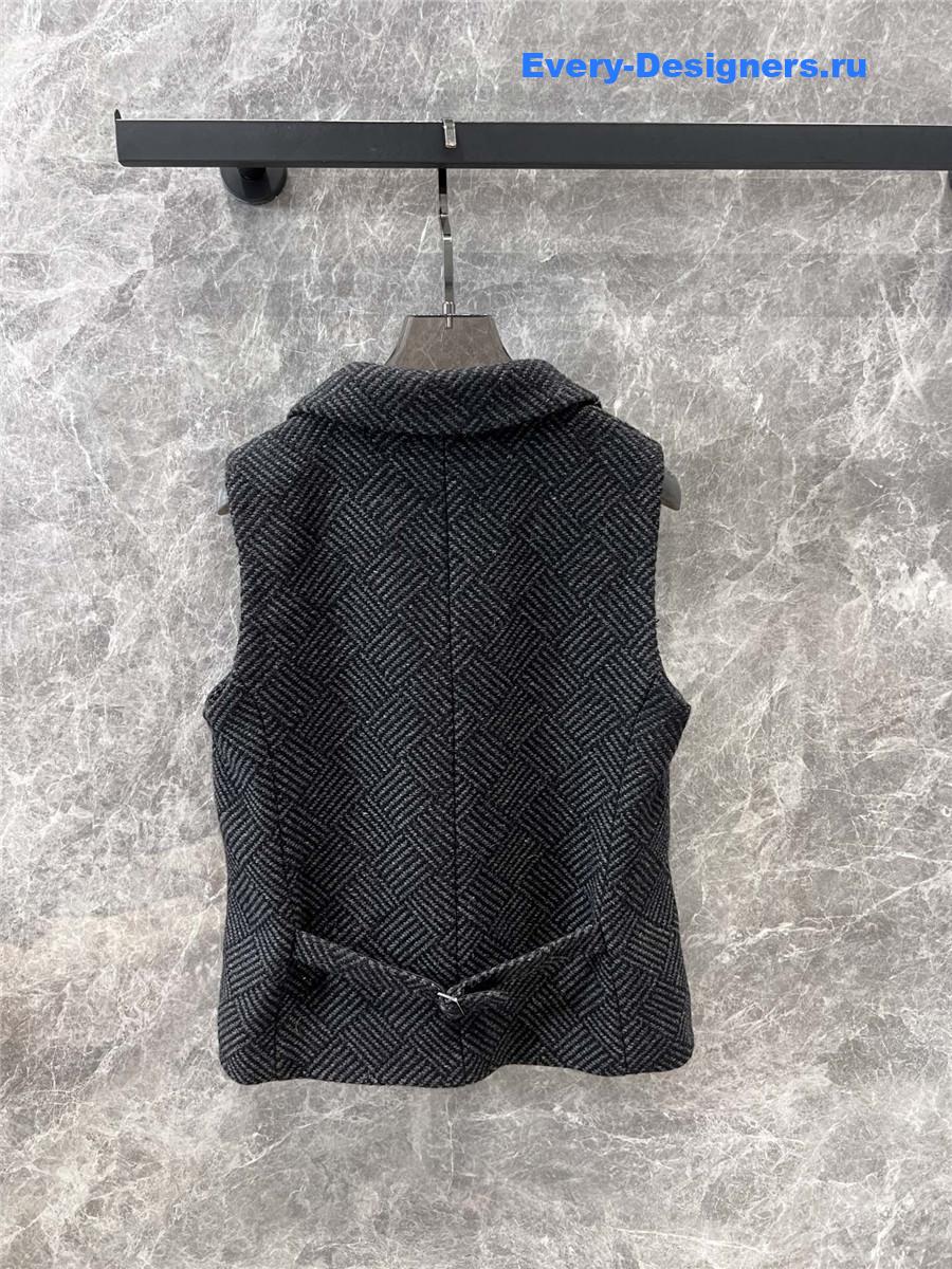 Ch**el waistcoat