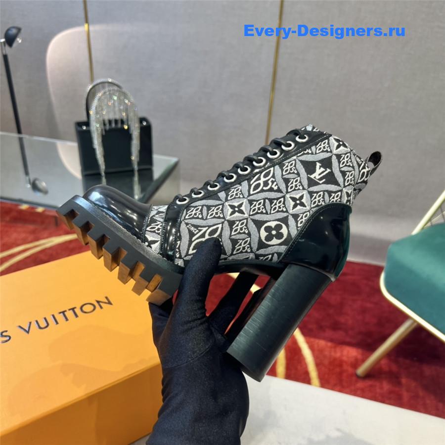 l0vis Vvtt0n star trail ankle boot dupe