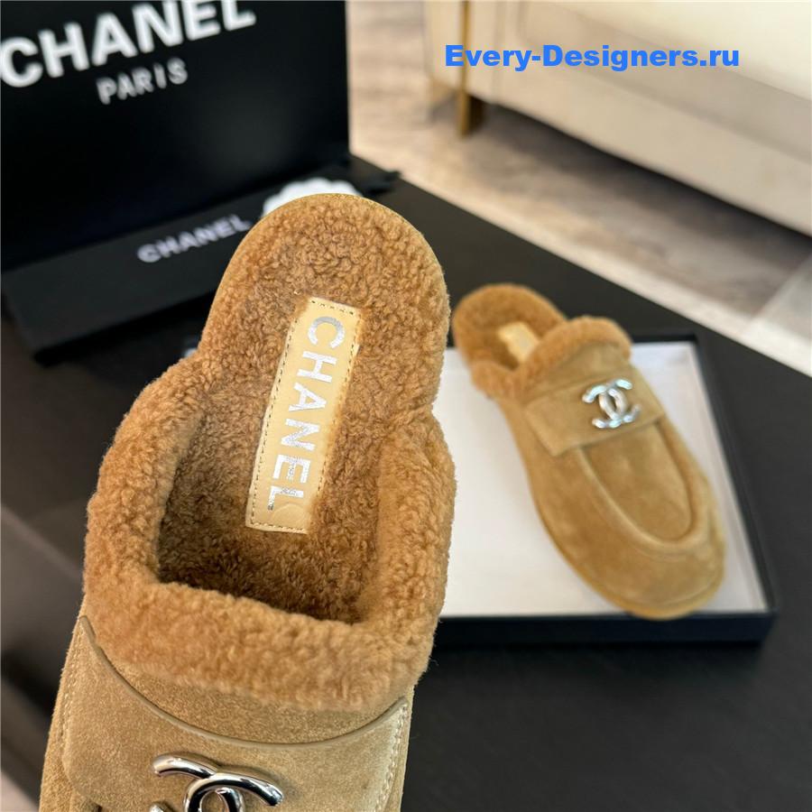CC lambswool shoes