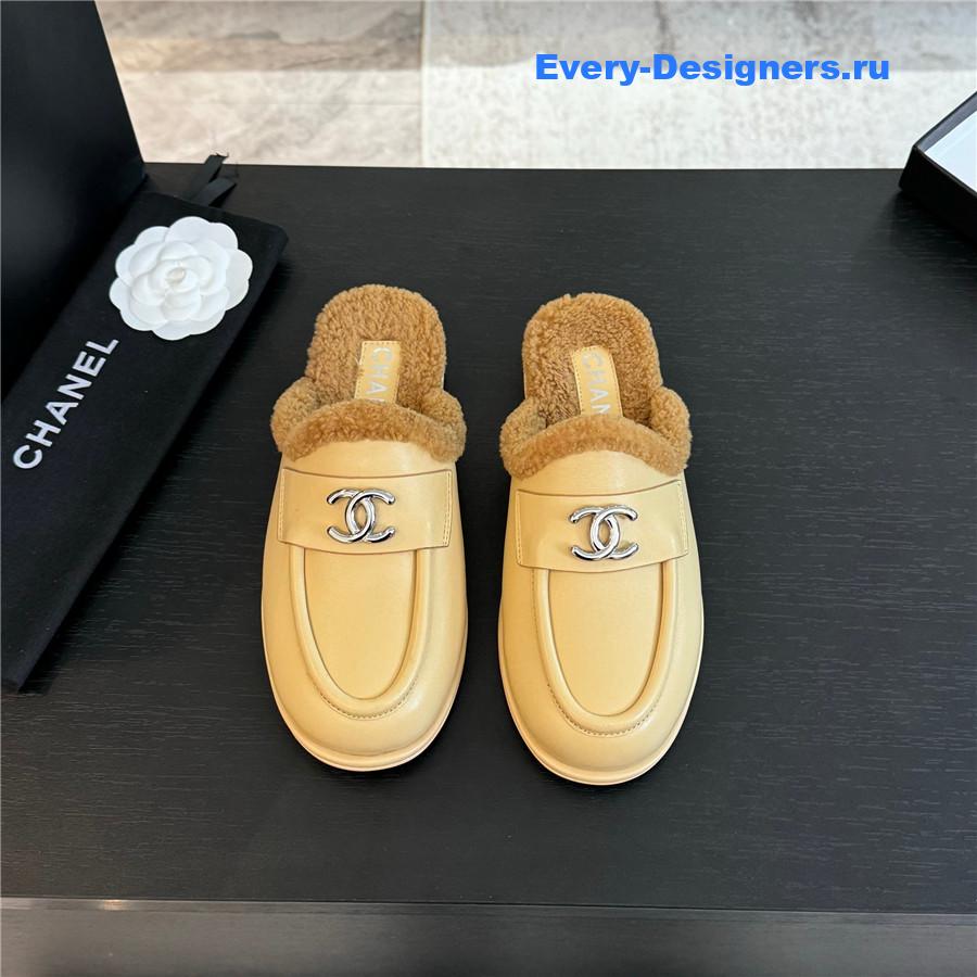 CC lambswool shoes