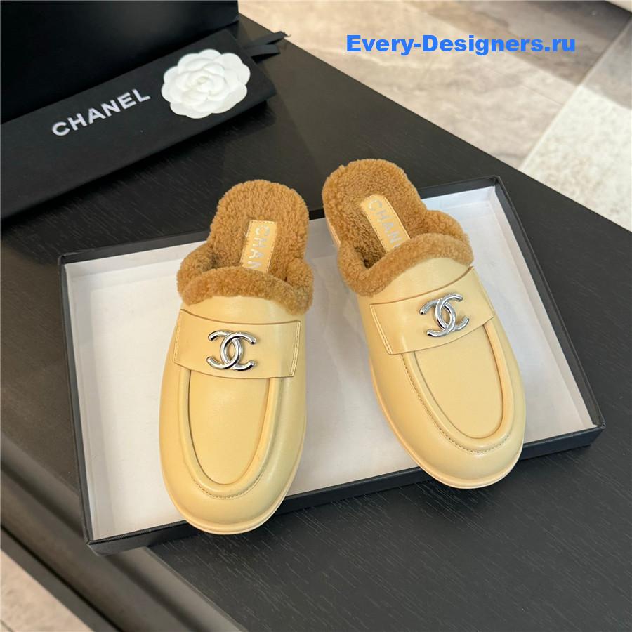 CC lambswool shoes