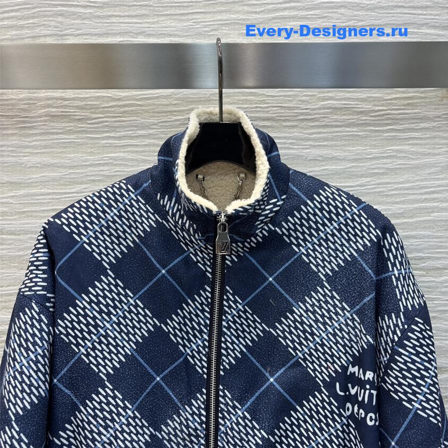 l0vis Vvtt0n lv check lambskin coat