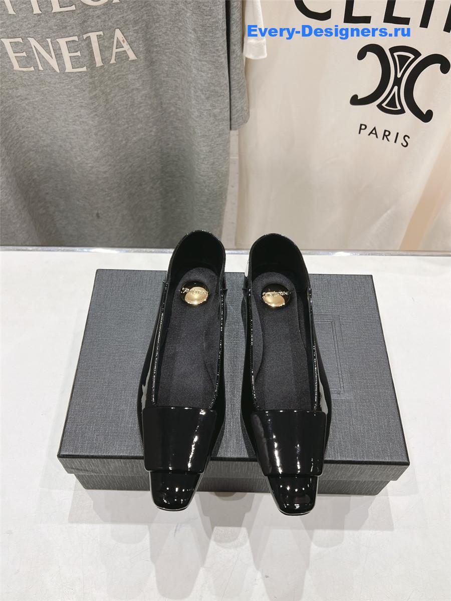 Y51 poppy patent leather ballerinas