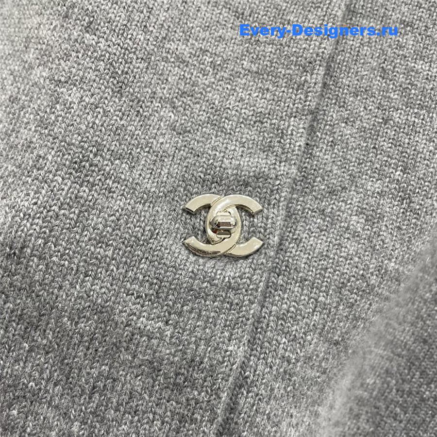Ch**el vintage cashmere cardigan grey