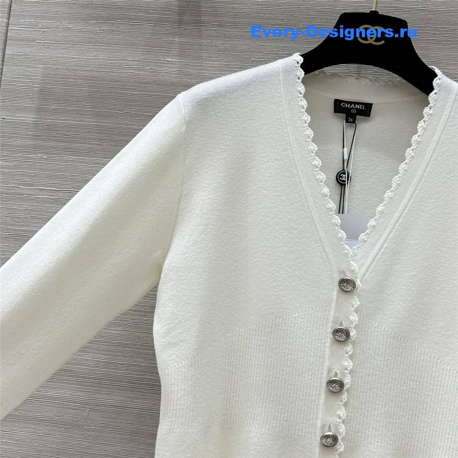 Ch**el v-neck crochet-trim cardigan in white