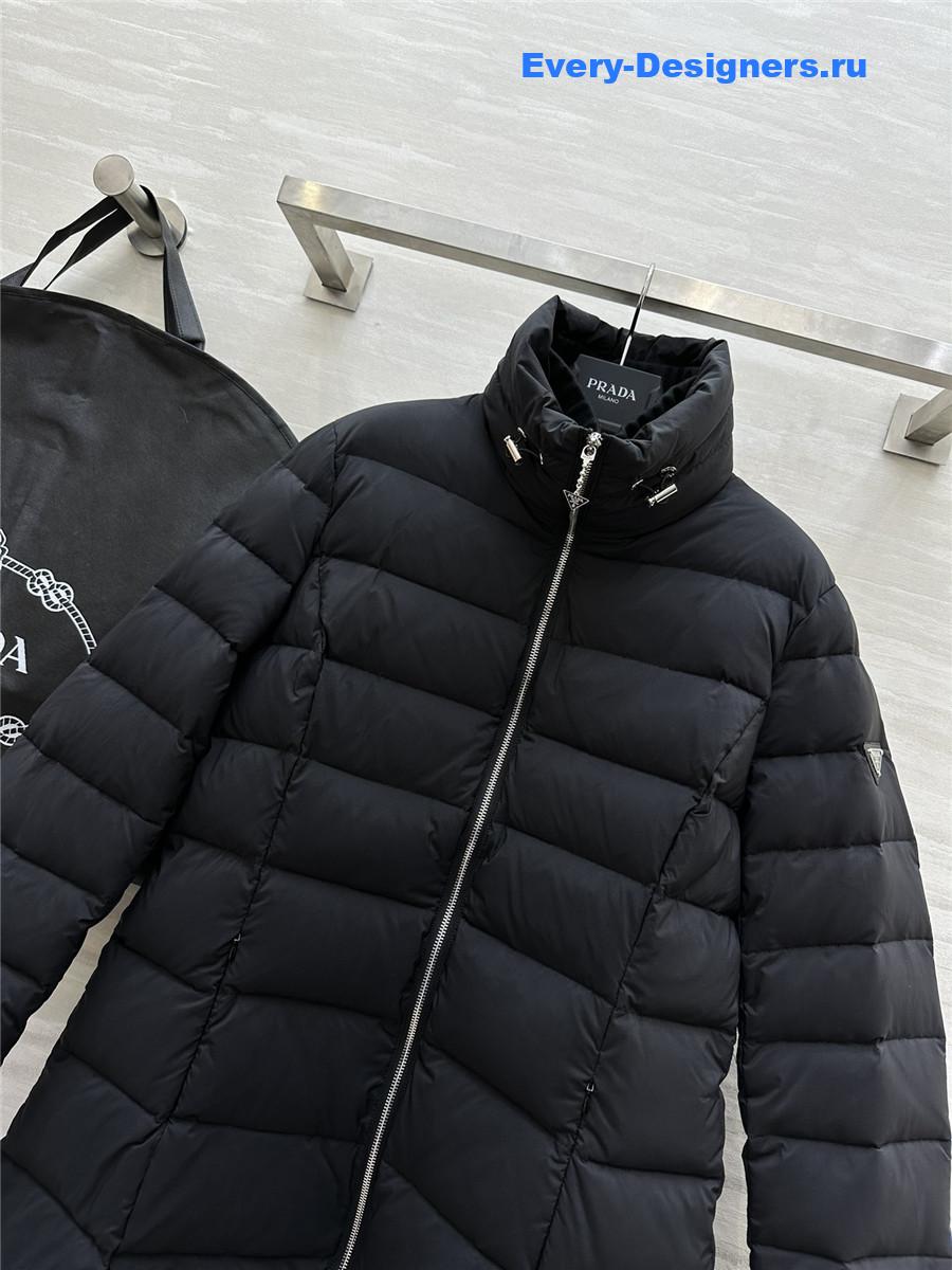 Pra*a stand collar midi down jacket