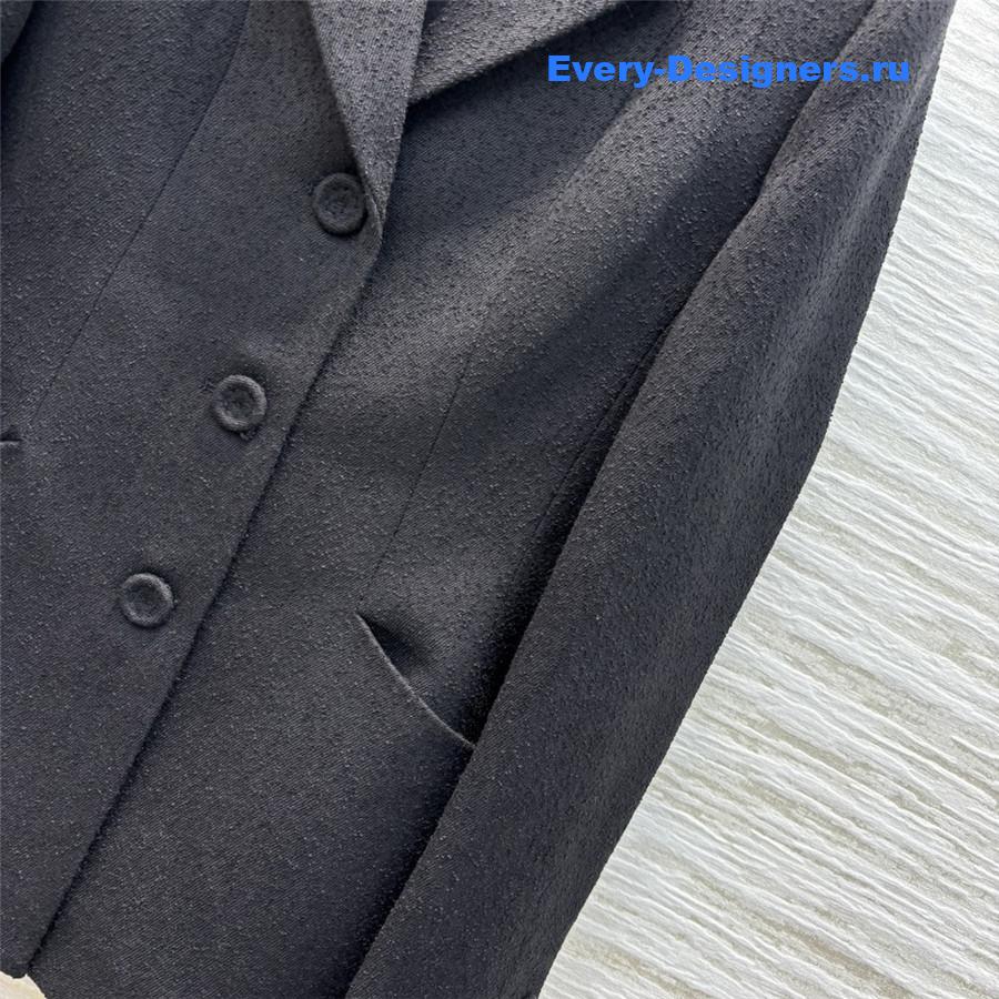 D10r waisted blazer