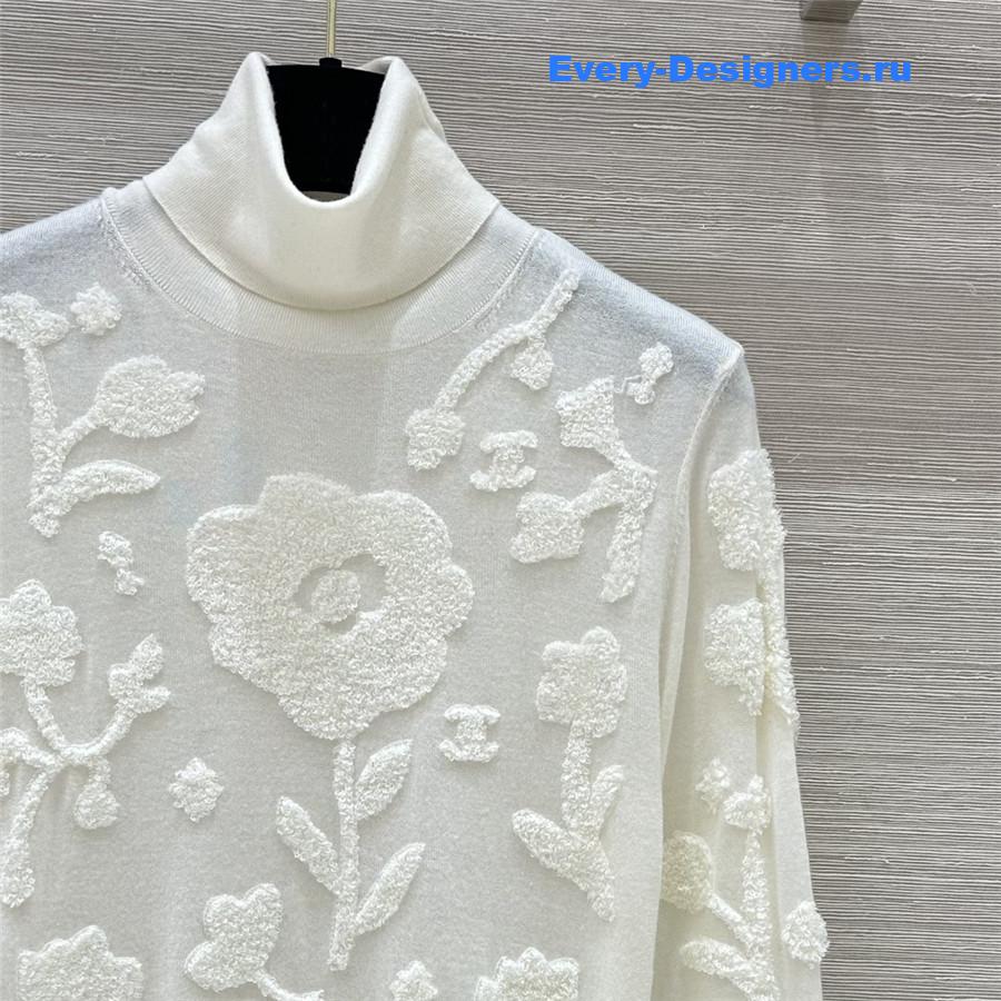 Ch**el embroidered turtleneck knit sweater in white