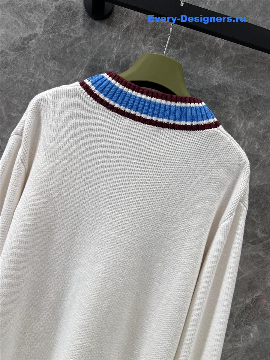 Gvc*1 knitted v-neck cardigan