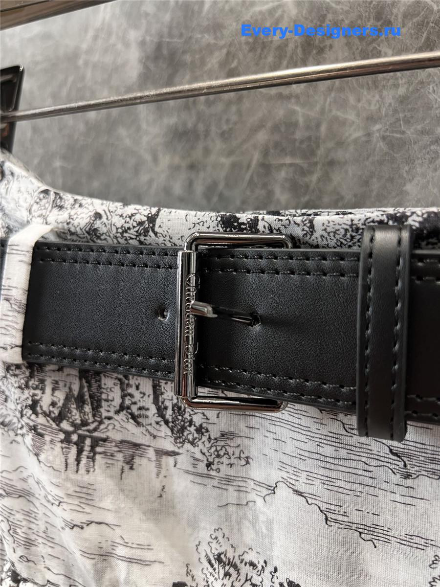 D10r mid-length belted skirt
