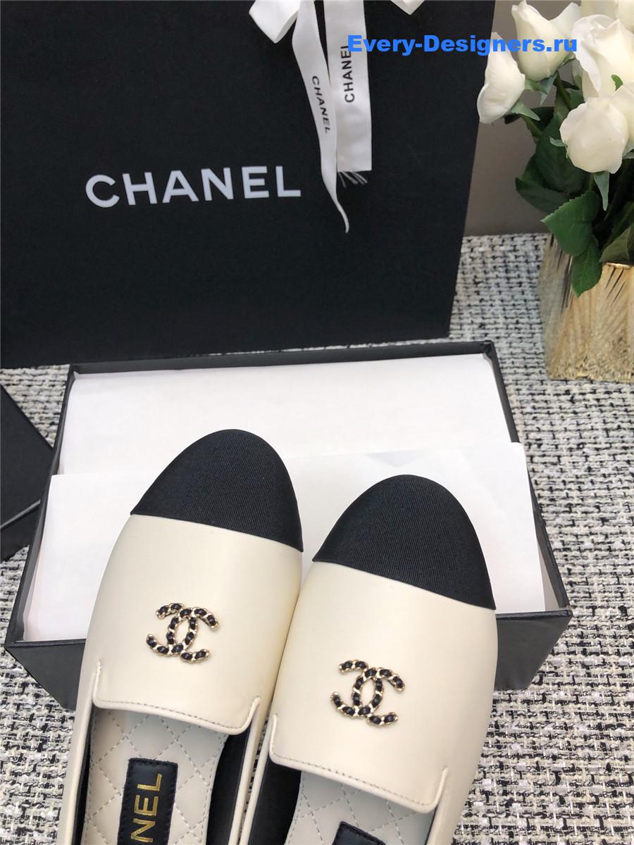 Ch**el white silk lambskin cc logo flat loafers
