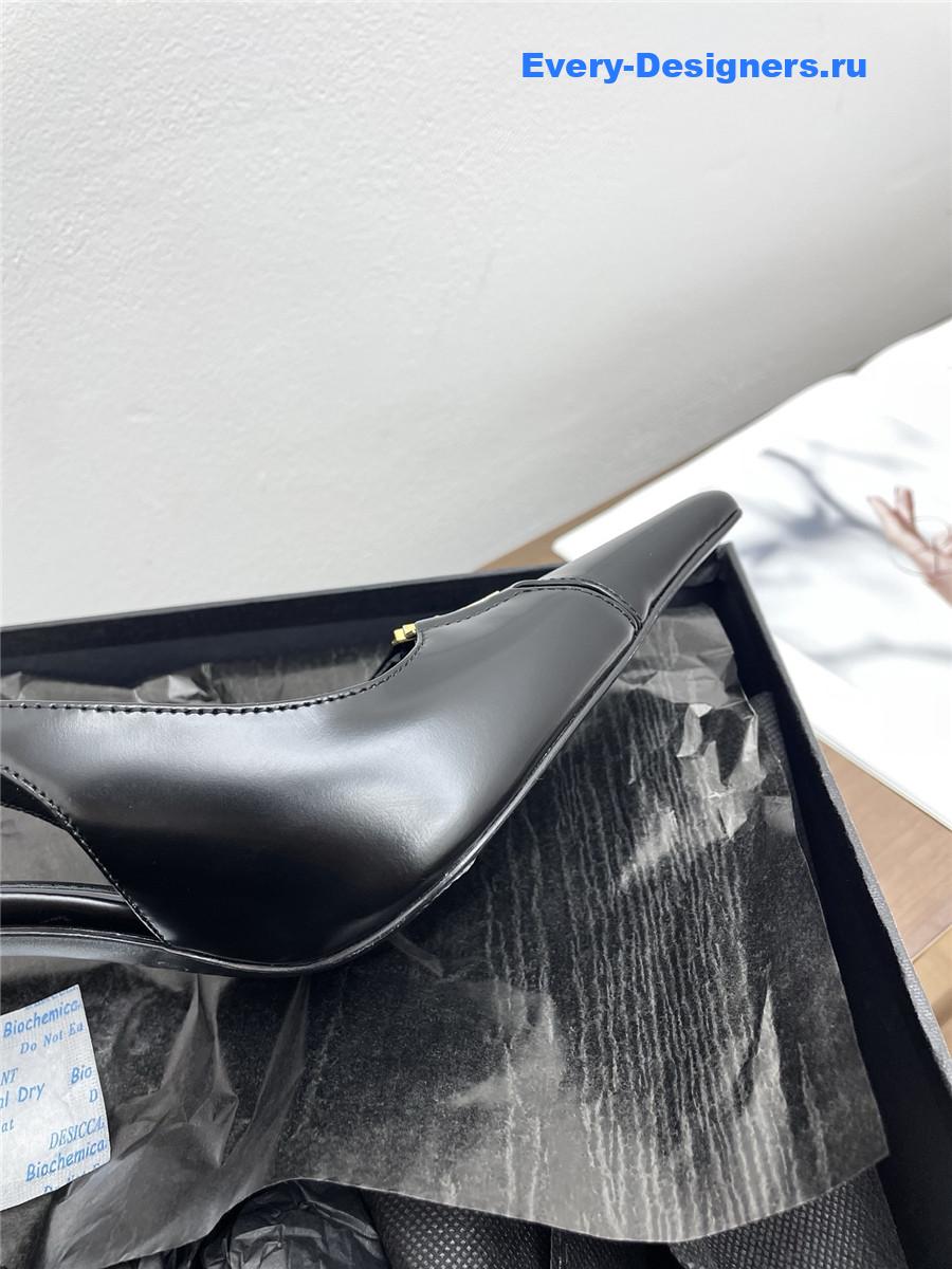 Sa1nt Lau*nt babylone cassandre leather pumps in black