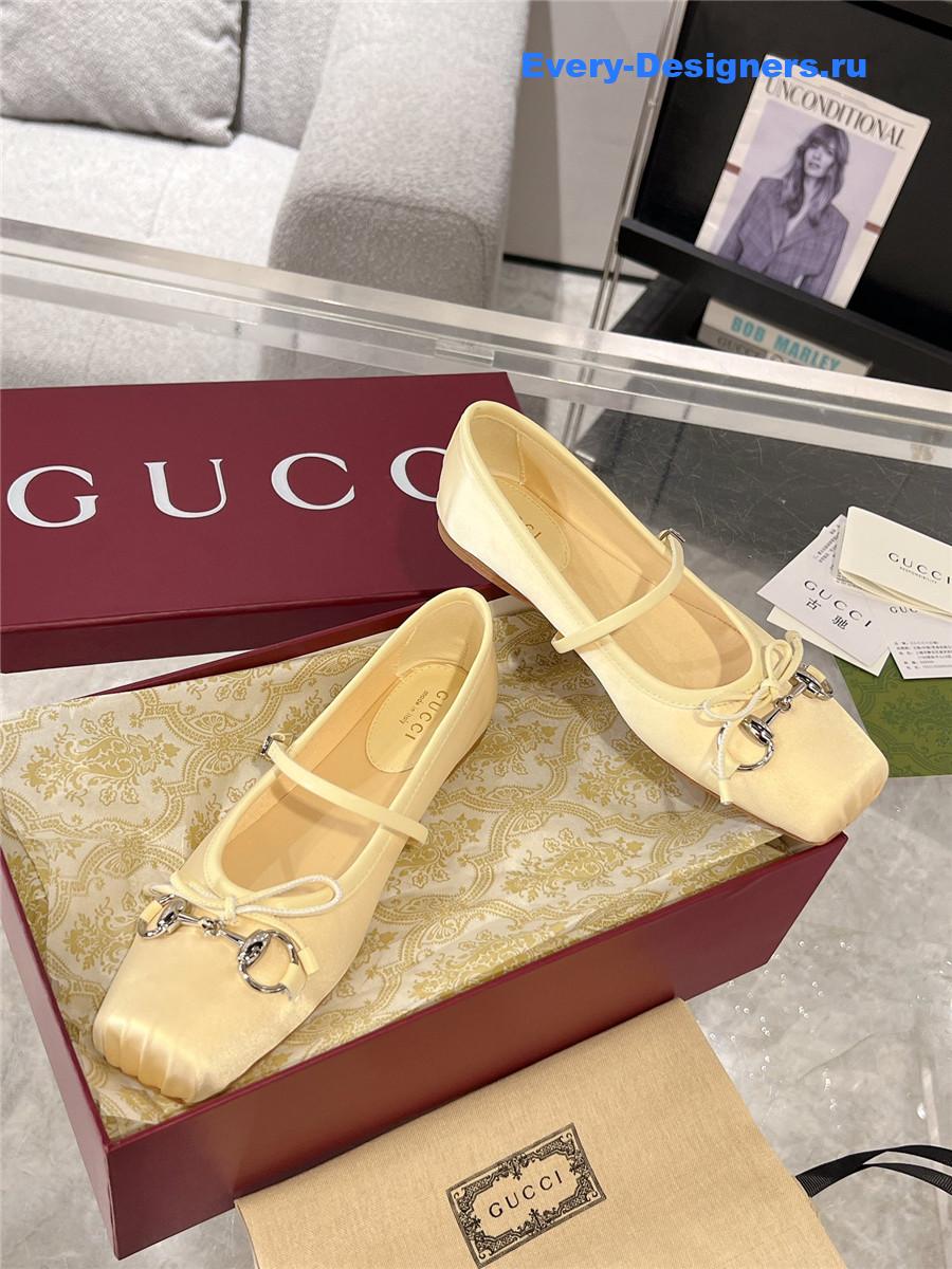 Gvc*1 horsebit ballet flat beige