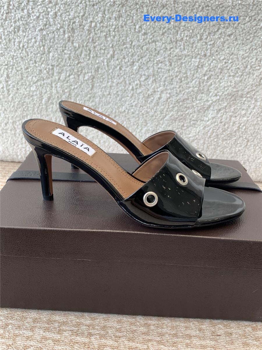 Alaia Oeillets Grommet Patent Leather Sandals Black