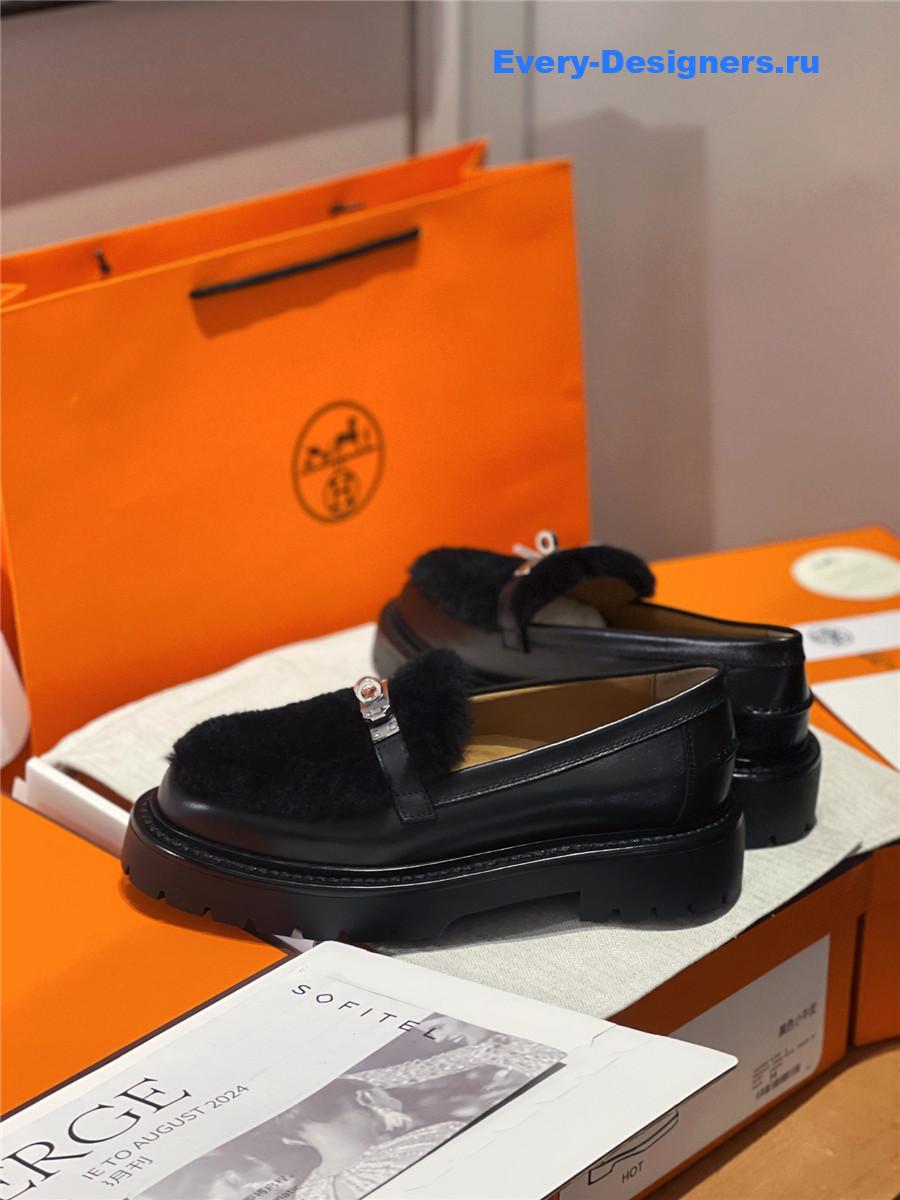 H**me5 black icone loafer women