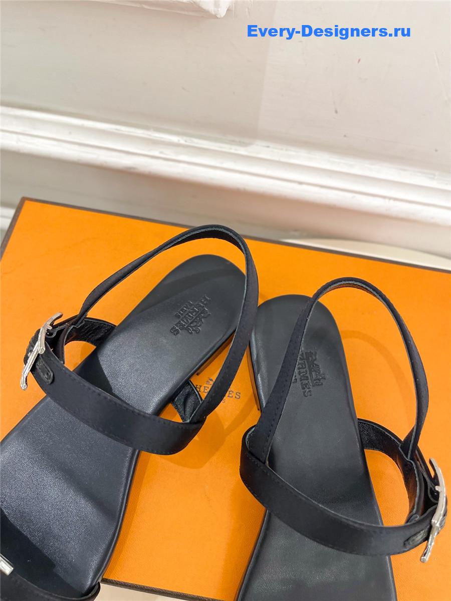 H**me5 crystal strap sandals black