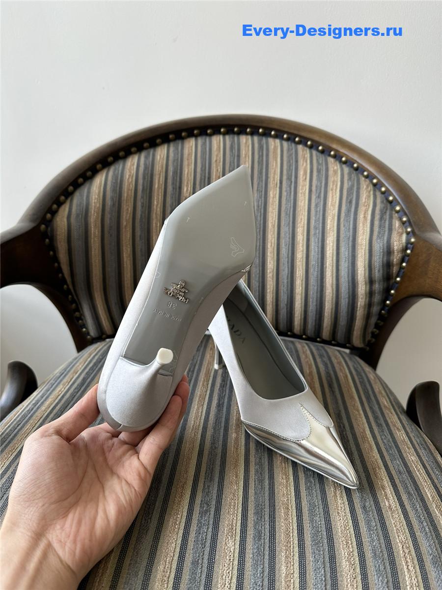 Pra*a gray pointed toe pumps