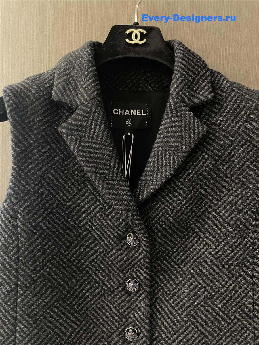 Ch**el black tweed vest