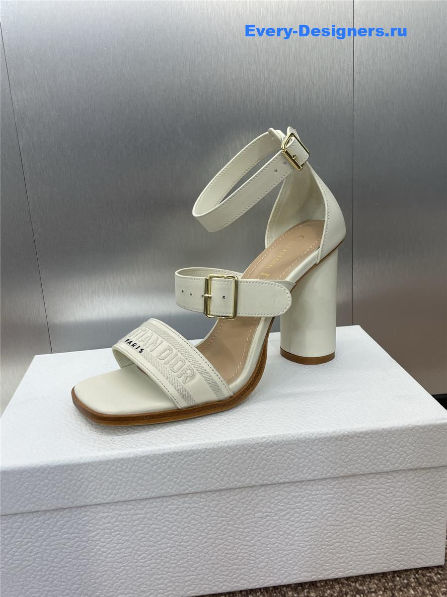 D10r dway white heeled sandals