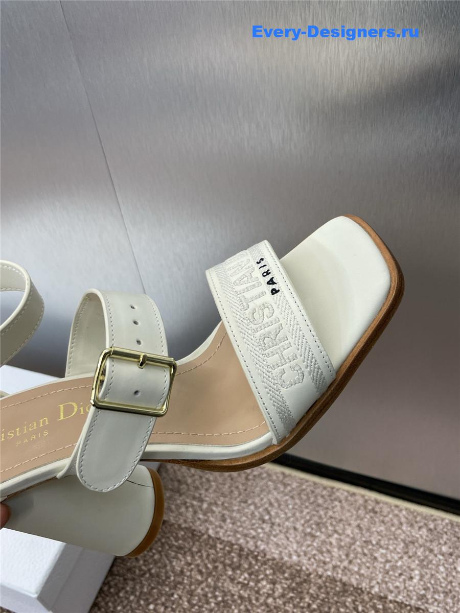 D10r dway white heeled sandals