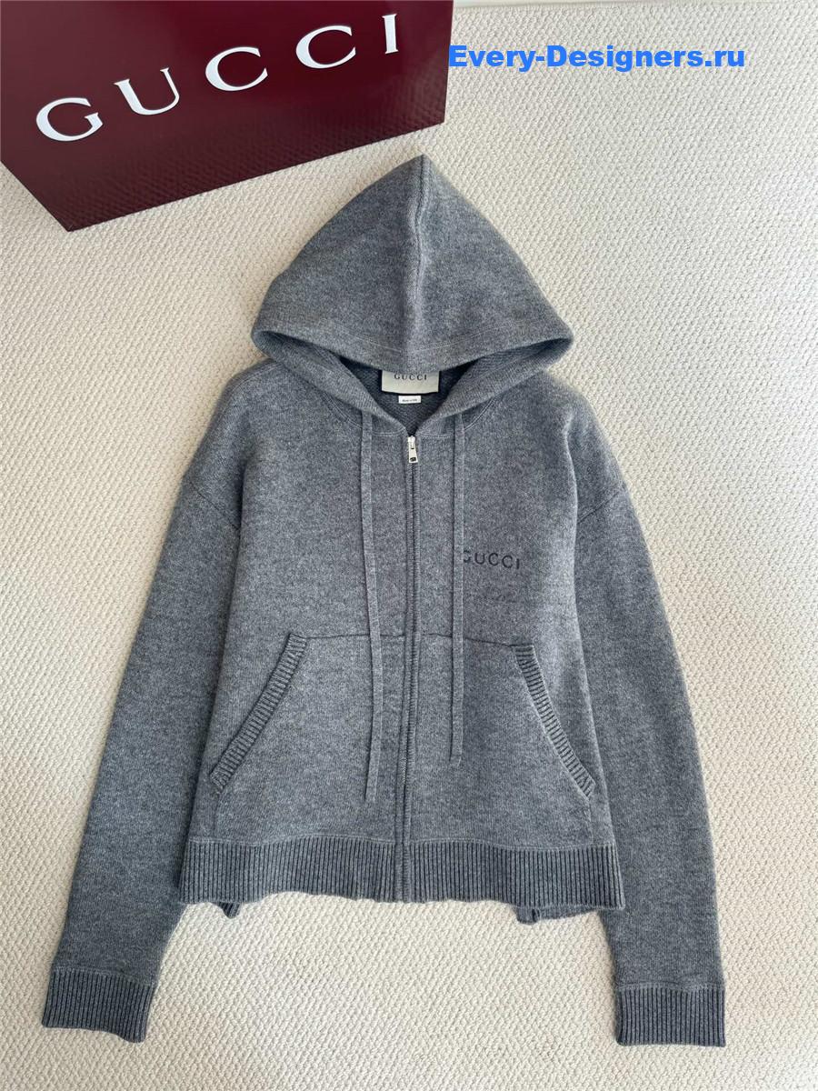 Gvc*1 logo zip-up sweatshirt in grey
