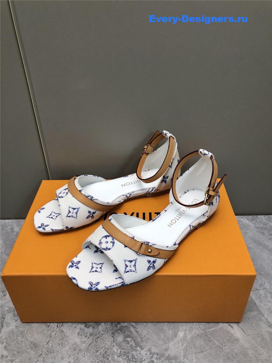 l0vis Vvtt0n white helios sandals