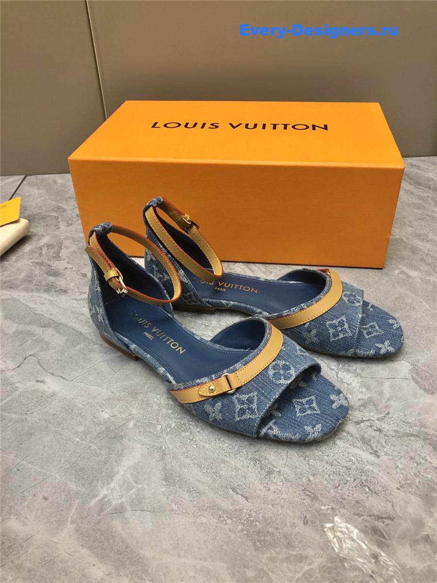 l0vis Vvtt0n blue helios sandals