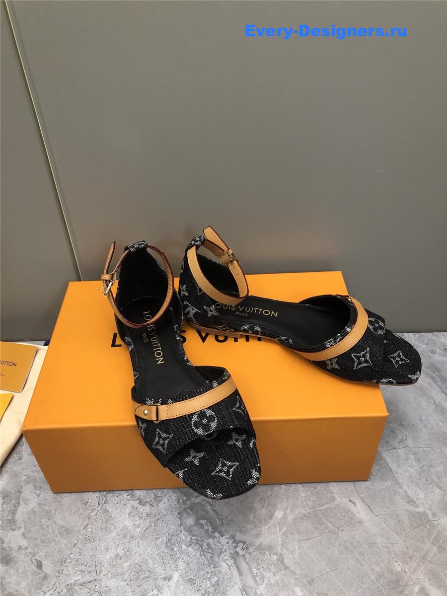 l0vis Vvtt0n black helios sandals
