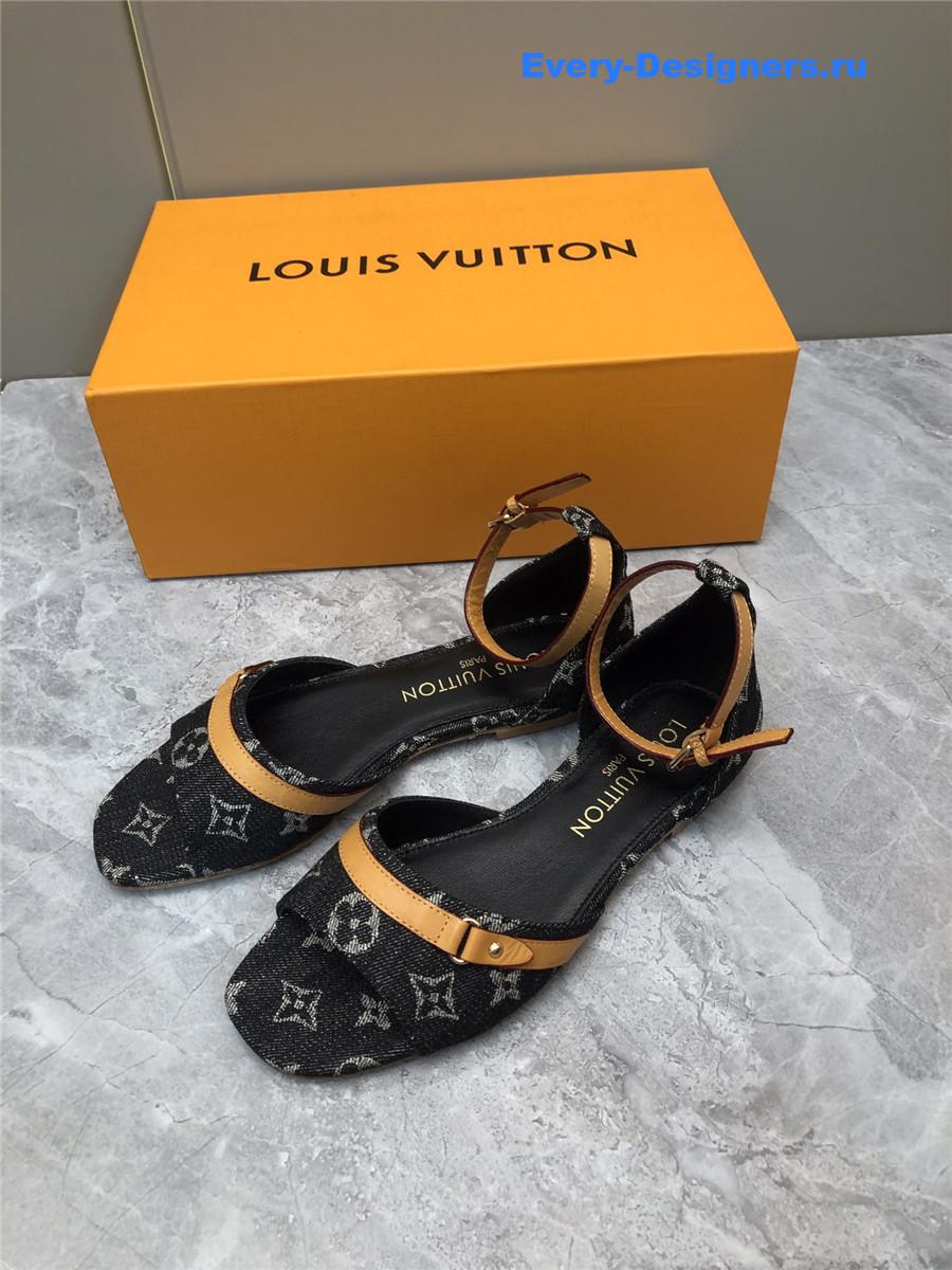 l0vis Vvtt0n black helios sandals