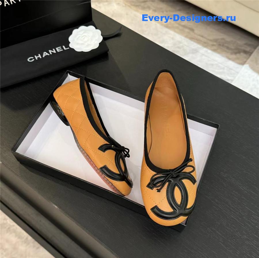 Ch**el beige cc logo ballet flats